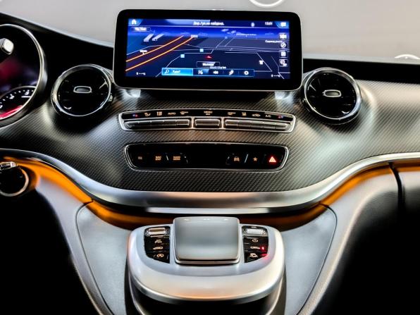 Mercedes-Benz V-Класс III (W447) Рестайлинг с пробегом 2023 года, цена 10 550 000 рублей, 22376 км, минивэн, Автокод Объявления