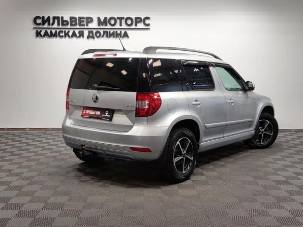 Skoda Yeti I Рестайлинг с пробегом 2015 года, цена 1 330 000 рублей, 196000 км, внедорожник, Автокод Объявления