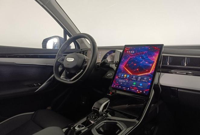 Geely Atlas II с пробегом 2025 года, цена 3 050 000 рублей, 5756 км, внедорожник, Автокод Объявления