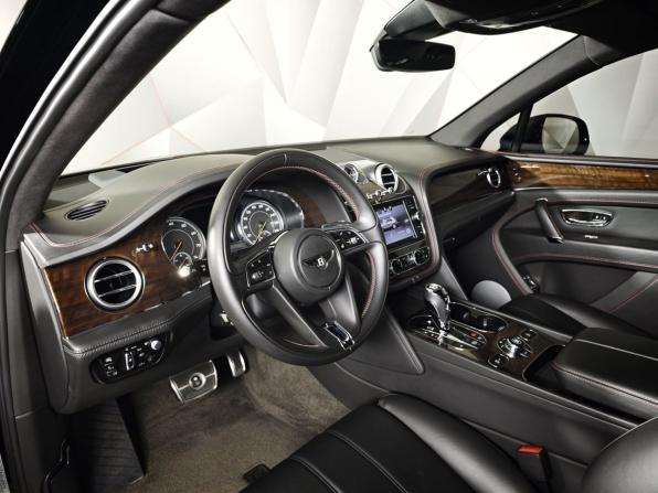 Bentley Bentayga I с пробегом 2017 года, цена 8 800 000 рублей, 99713 км, внедорожник, Автокод Объявления