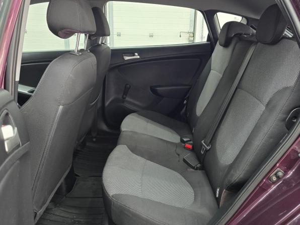 Hyundai Solaris I с пробегом 2012 года, цена 849 000 рублей, 178000 км, хэтчбек, Автокод Объявления