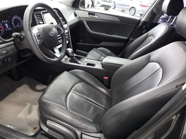 Hyundai Sonata VII (LF) Рестайлинг с пробегом 2018 года, цена 1 580 000 рублей, 149900 км, седан, Автокод Объявления