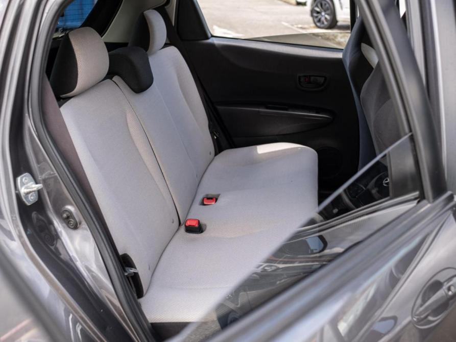 Toyota Vitz III (XP130) Сочи  - изображение 9