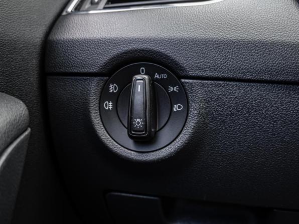Skoda Octavia III (A7) Рестайлинг с пробегом 2018 года, цена 1 805 000 рублей, 124098 км, лифтбек, Автокод Объявления