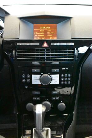 Opel Astra H Рестайлинг с пробегом 2010 года, цена 720 000 рублей, 105228 км, седан, Автокод Объявления