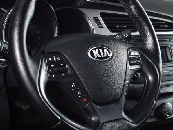 Kia Ceed II с пробегом 2013 года, цена 1 059 999 рублей, 174578 км, хэтчбек, Автокод Объявления