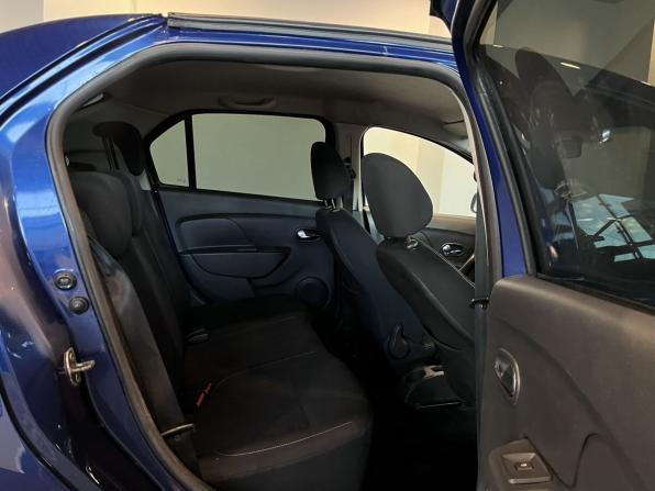 Renault Logan II с пробегом 2015 года, цена 470 000 рублей, 293550 км, седан, Автокод Объявления