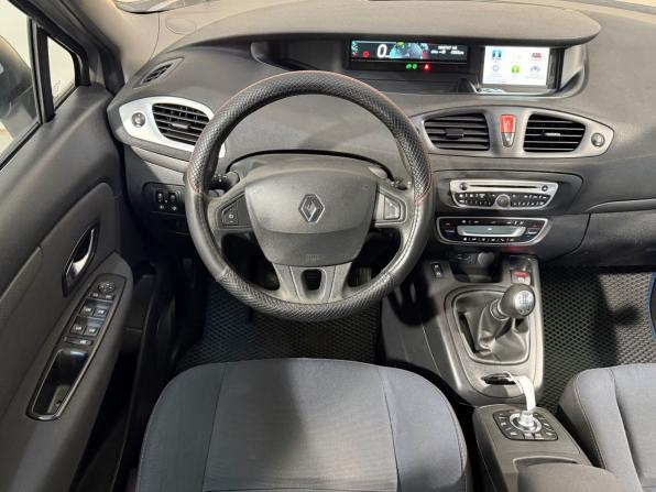 Renault Scenic III с пробегом 2010 года, цена 669 800 рублей, 307000 км, компактвэн, Автокод Объявления