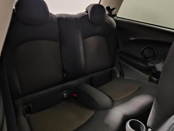 Mini Hatch III (F55/F56) с пробегом 2016 года, цена 1 499 000 рублей, 103429 км, хэтчбек, Автокод Объявления
