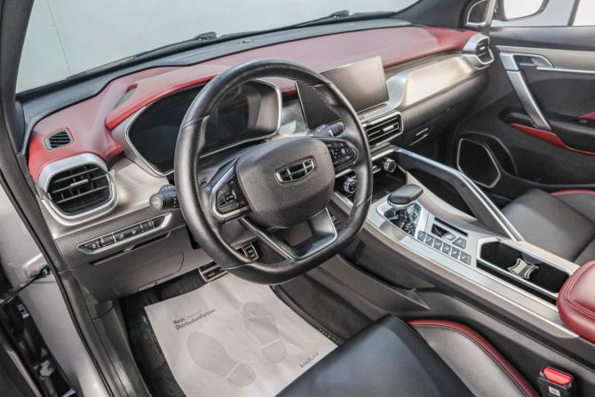 Geely Coolray I Рестайлинг с пробегом 2024 года, цена 1 899 000 рублей, 33700 км, внедорожник, Автокод Объявления