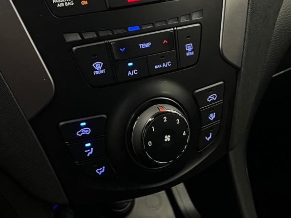 Hyundai Santa Fe III с пробегом 2013 года, цена 1 460 000 рублей, 101147 км, внедорожник, Автокод Объявления