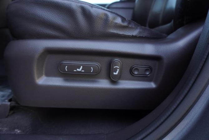 Hyundai Santa Fe II Рестайлинг с пробегом 2012 года, цена 1 245 000 рублей, 307371 км, внедорожник, Автокод Объявления