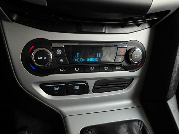 Ford Focus III с пробегом 2012 года, цена 820 000 рублей, 155755 км, хэтчбек, Автокод Объявления