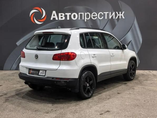 Volkswagen Tiguan I Рестайлинг с пробегом 2014 года, цена 1 090 000 рублей, 178600 км, внедорожник, Автокод Объявления