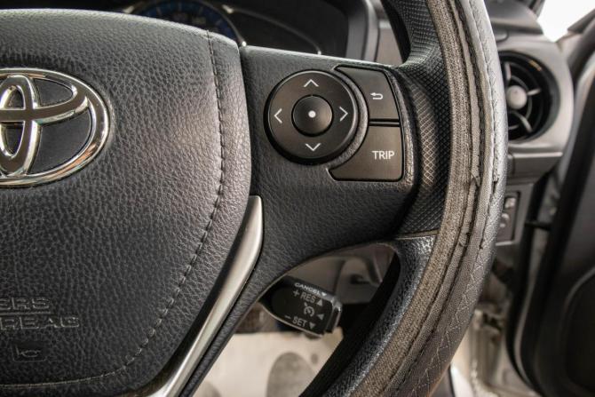 Toyota Corolla XI (E160 E170) Рестайлинг 2 с пробегом 2018 года, цена 1 469 000 рублей, 89000 км, универсал, Автокод Объявления