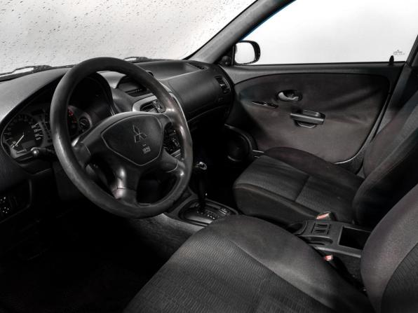 Mitsubishi Carisma I Рестайлинг с пробегом 2003 года, цена 240 000 рублей, 333000 км, седан, Автокод Объявления