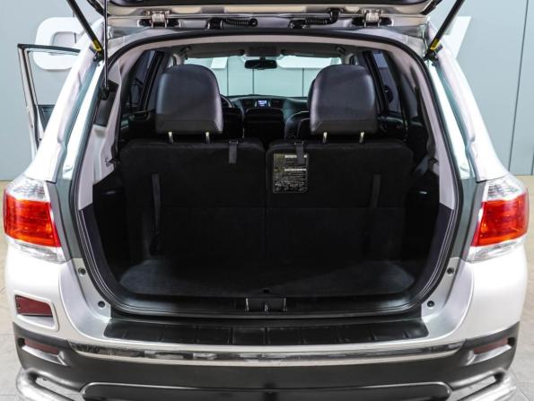 Toyota Highlander II (XU40) Рестайлинг с пробегом 2011 года, цена 1 699 000 рублей, 367694 км, внедорожник, Автокод Объявления