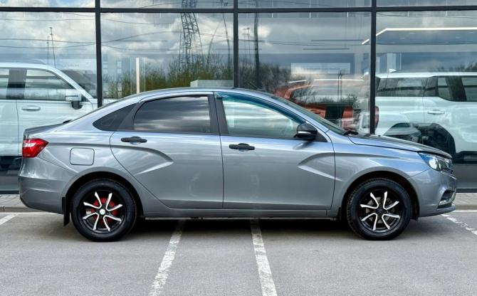 Lada (ВАЗ) Vesta I с пробегом 2018 года, цена 920 000 рублей, 42614 км, седан, Автокод Объявления