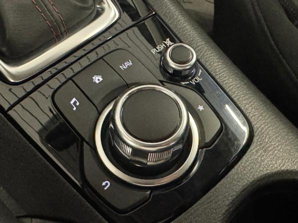 Mazda 3 III (BM) с пробегом 2014 года, цена 1 549 000 рублей, 61799 км, седан, Автокод Объявления