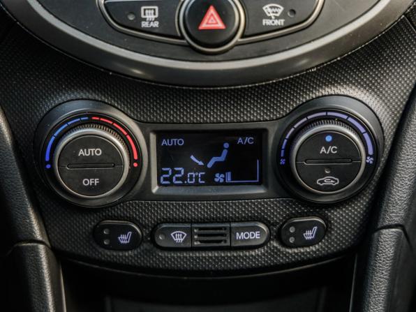 Hyundai Solaris I Рестайлинг с пробегом 2015 года, цена 824 000 рублей, 134362 км, седан, Автокод Объявления