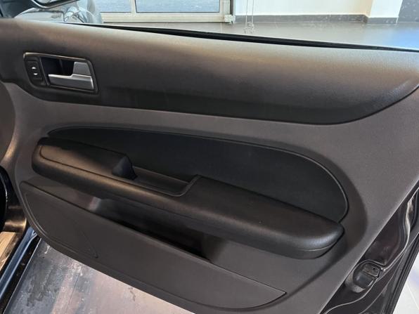 Ford Focus II с пробегом 2006 года, цена 310 000 рублей, 293020 км, седан, Автокод Объявления