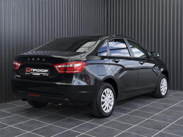 Lada (ВАЗ) Vesta I с пробегом 2018 года, цена 897 000 рублей, 91838 км, седан, Автокод Объявления