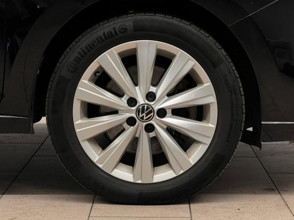 Volkswagen Polo VI с пробегом 2021 года, цена 1 899 000 рублей, 83748 км, лифтбек, Автокод Объявления
