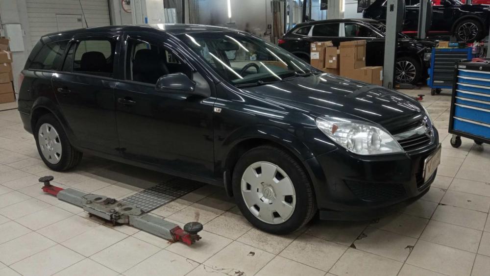 Opel Astra H Рестайлинг Санкт-Петербург  - изображение 1