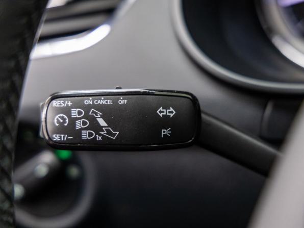 Skoda Octavia III (A7) Рестайлинг с пробегом 2020 года, цена 2 348 000 рублей, 71633 км, лифтбек, Автокод Объявления