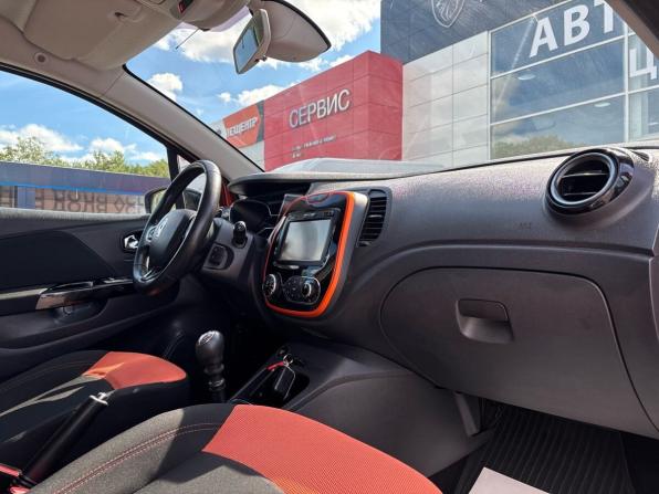 Renault Kaptur I с пробегом 2016 года, цена 1 590 000 рублей, 119400 км, внедорожник, Автокод Объявления