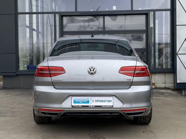 Volkswagen Passat B8 с пробегом 2017 года, цена 1 759 000 рублей, 172136 км, седан, Автокод Объявления