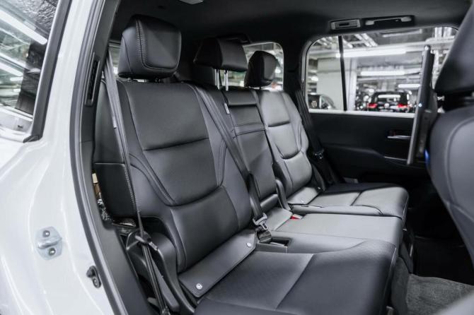 Новый Toyota Land Cruiser 300 Series 2026 года, цена 13 990 000 рублей, внедорожник, Автокод Объявления