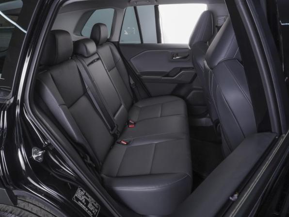Toyota RAV4 VI (XA60) с пробегом 2026 года, цена 4 320 000 рублей, 46 км, внедорожник, Автокод Объявления