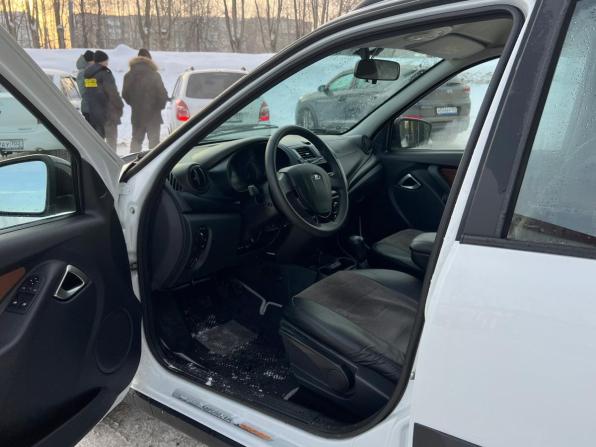 Lada (ВАЗ) Granta I Рестайлинг с пробегом 2023 года, цена 860 000 рублей, 56585 км, универсал, Автокод Объявления