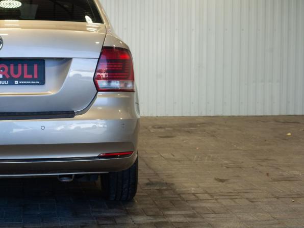 Volkswagen Polo V с пробегом 2015 года, цена 1 010 000 рублей, 166734 км, седан, Автокод Объявления