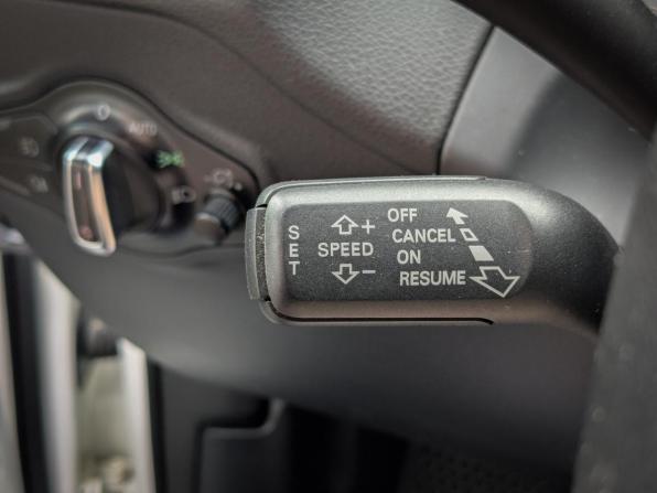 Audi Q5 I (8R) с пробегом 2011 года, цена 1 299 000 рублей, 217100 км, внедорожник, Автокод Объявления