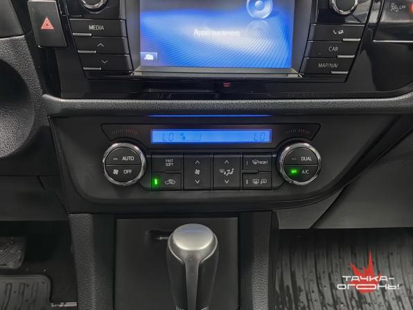 Toyota Corolla XI (E160 E170 E180) с пробегом 2014 года, цена 1 299 000 рублей, 123000 км, седан, Автокод Объявления