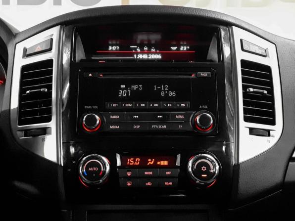 Mitsubishi Pajero IV Рестайлинг 2 с пробегом 2015 года, цена 2 790 000 рублей, 109800 км, внедорожник, Автокод Объявления