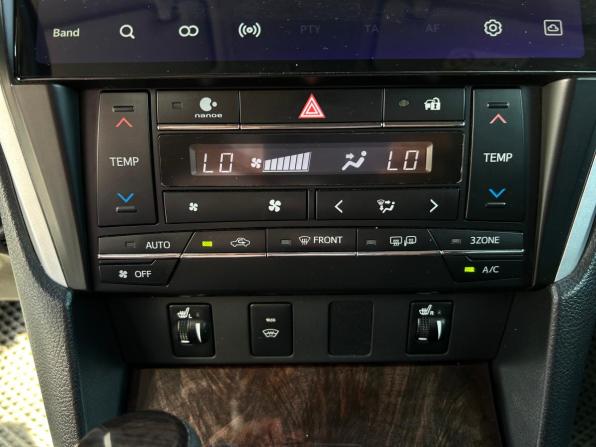 Toyota Camry VII (XV50) Рестайлинг с пробегом 2016 года, цена 1 900 000 рублей, 243474 км, седан, Автокод Объявления