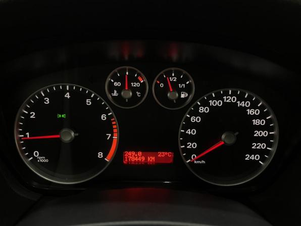 Ford Focus II с пробегом 2007 года, цена 509 000 рублей, 178449 км, седан, Автокод Объявления