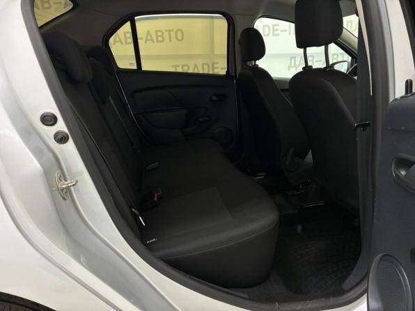 Renault Logan II с пробегом 2015 года, цена 625 000 рублей, 93000 км, седан, Автокод Объявления