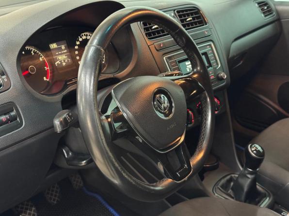 Volkswagen Polo V Рестайлинг с пробегом 2017 года, цена 780 000 рублей, 178450 км, седан, Автокод Объявления