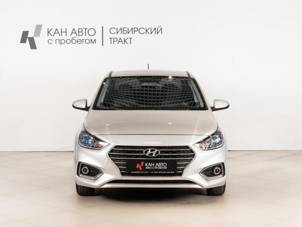 Hyundai Solaris II с пробегом 2018 года, цена 800 000 рублей, 293918 км, седан, Автокод Объявления