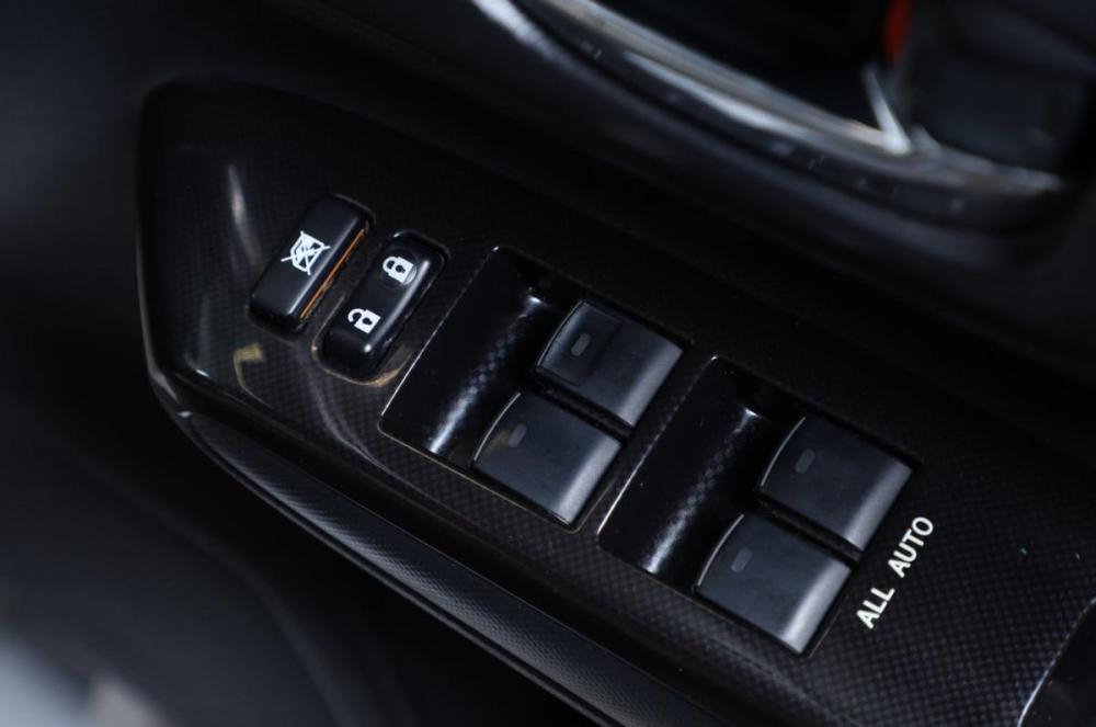 Toyota Wish II Рестайлинг Новосибирск  - изображение 16