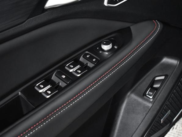 Geely Tugella I Рестайлинг с пробегом 2023 года, цена 2 890 000 рублей, 49000 км, внедорожник, Автокод Объявления