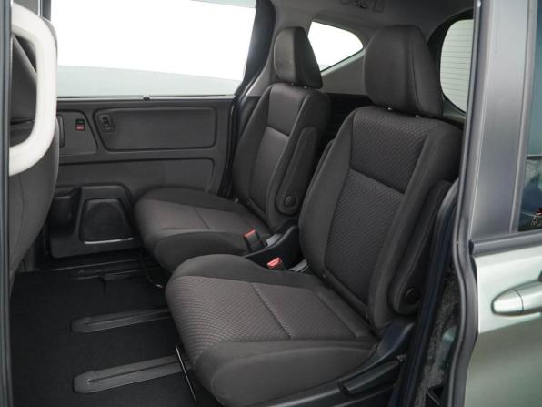 Honda Freed II Рестайлинг с пробегом 2021 года, цена 2 177 900 рублей, 40167 км, компактвэн, Автокод Объявления