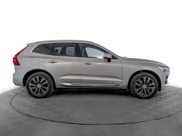 Volvo XC60 II Рестайлинг с пробегом 2021 года, цена 4 655 000 рублей, 49603 км, внедорожник, Автокод Объявления
