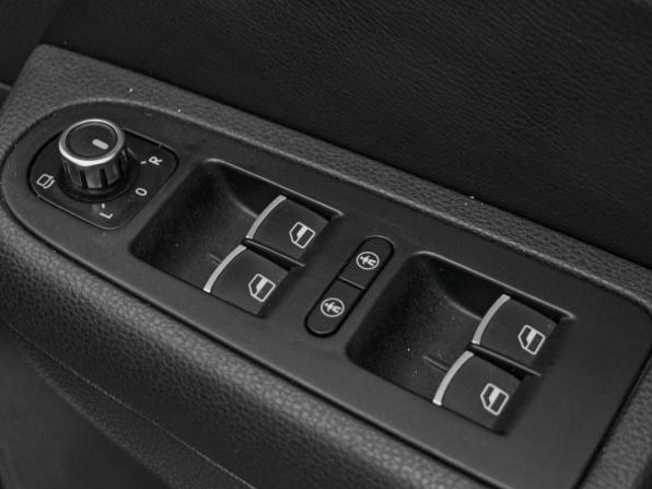 Volkswagen Sharan II с пробегом 2011 года, цена 1 225 000 рублей, 158487 км, минивэн, Автокод Объявления