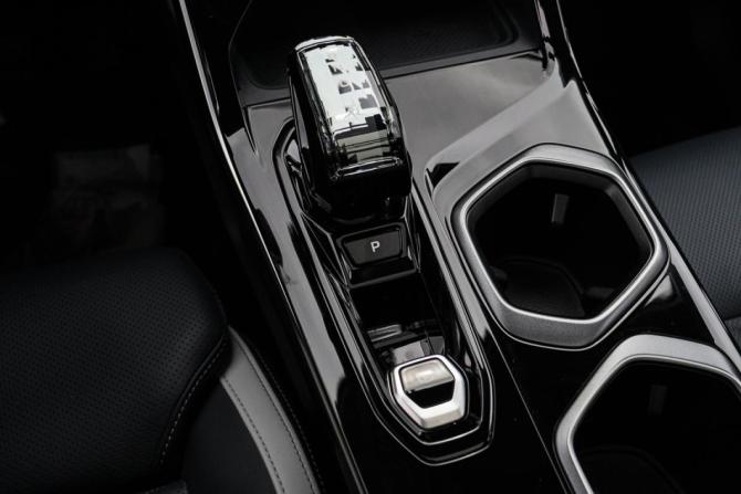 Geely Atlas II с пробегом 2024 года, цена 2 910 000 рублей, 29949 км, внедорожник, Автокод Объявления