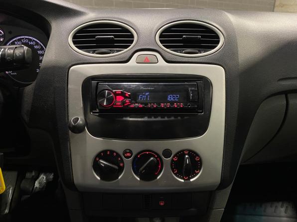 Ford Focus II Рестайлинг с пробегом 2008 года, цена 280 000 рублей, 254429 км, седан, Автокод Объявления